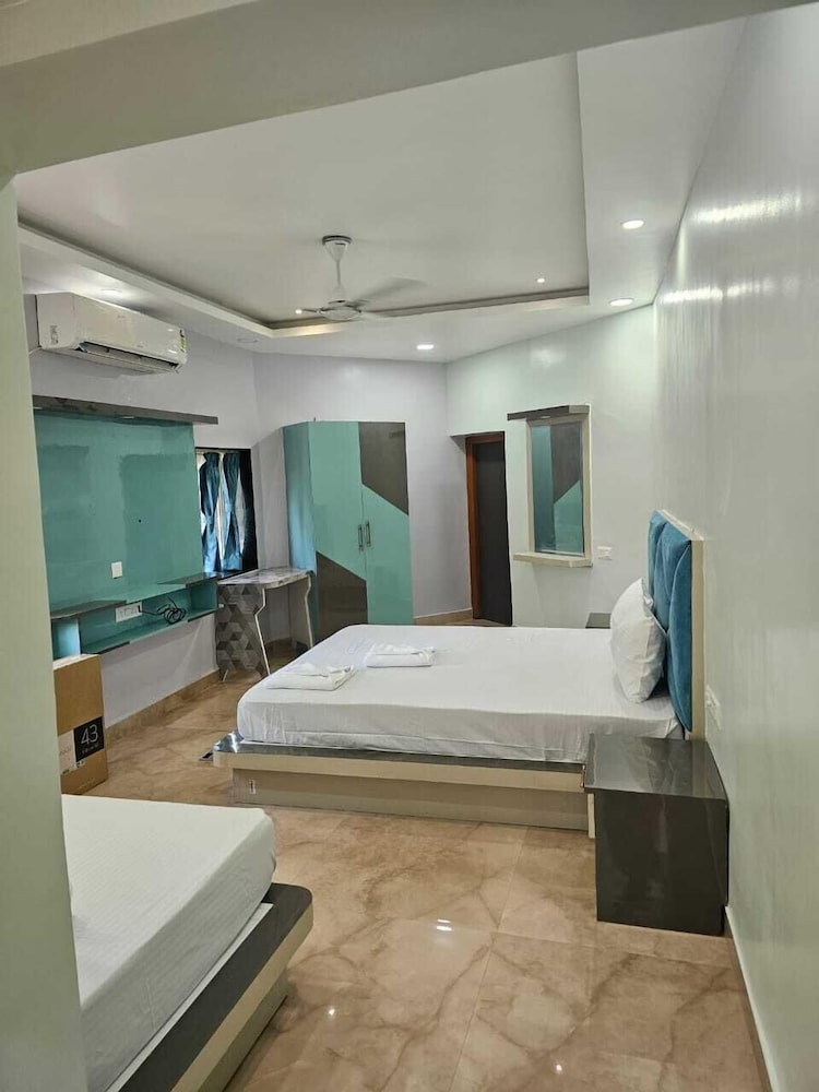Jowar Hoter & Resort