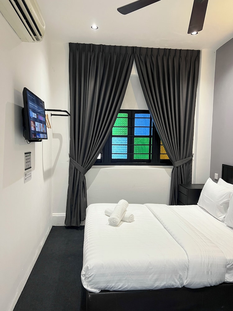 Quee Hotel