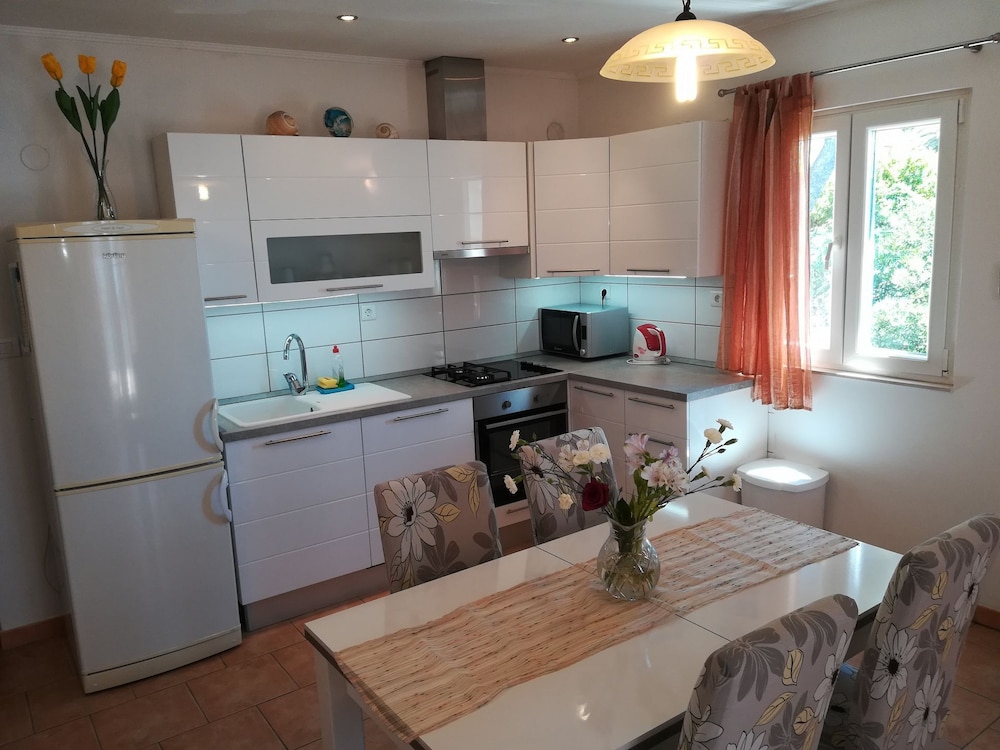 Pava - Direct at the Beach With Terrace - A1 view 3