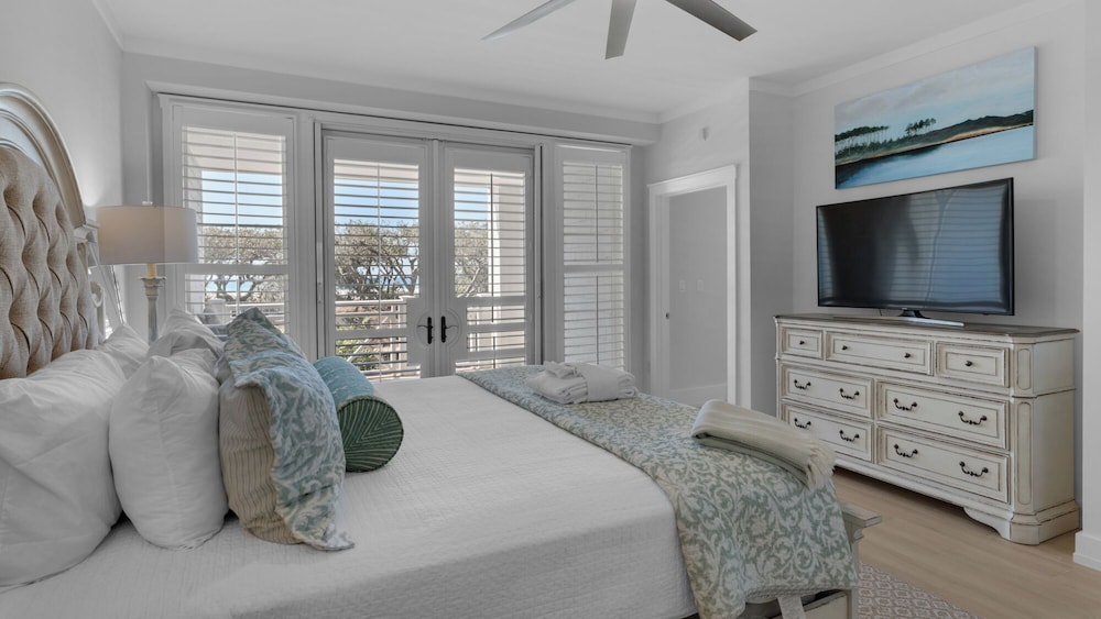 Watersound Beach Retreat Pool & Gulf Views + Free Attraction Tickets!