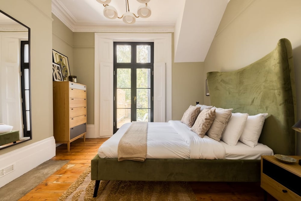 The Tyrwhitt Road Place - Lovely 2bdr Flat With Garden
