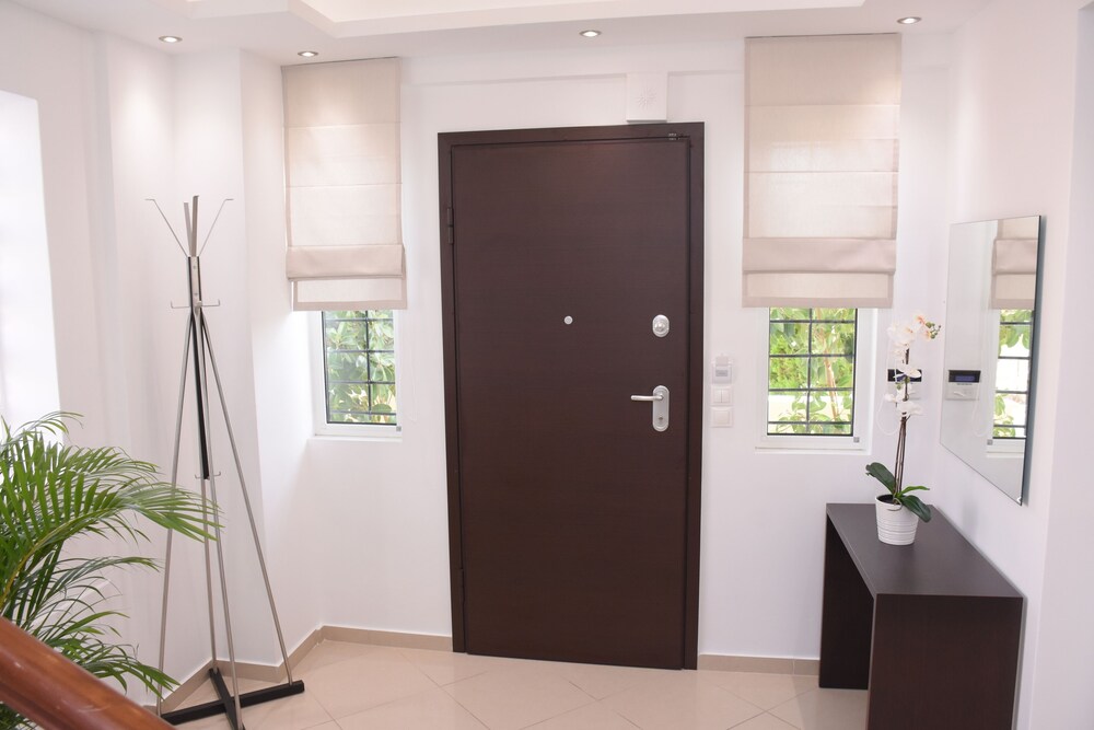 Keratea Luxury Villa - Athens Airport