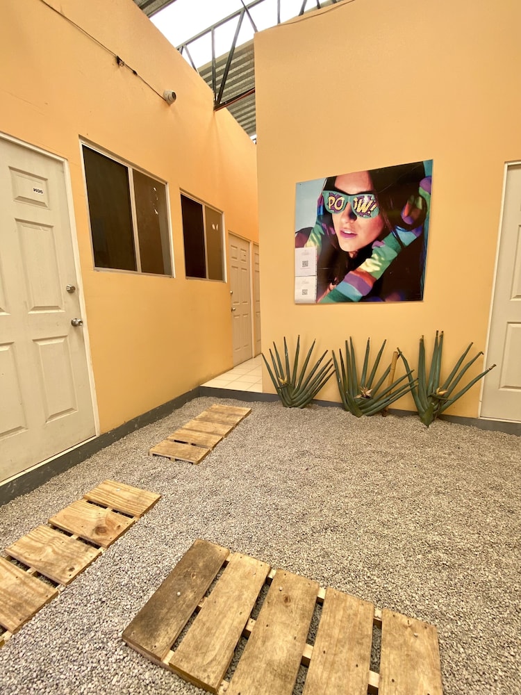 ROOMIES HOSTEL - Calle Puebla