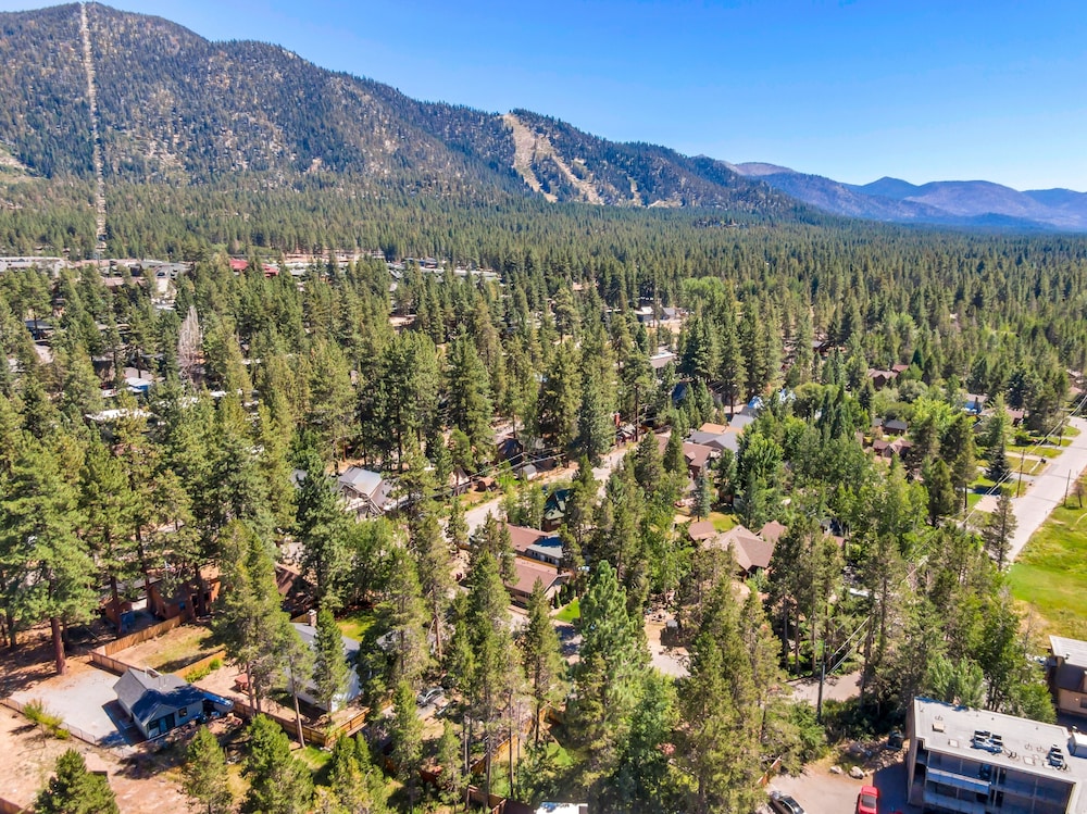 851h Tahoe Classic Cabin Near The Beach 2 Bedroom Cabin