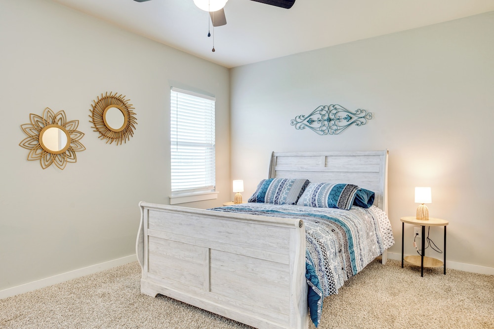 Golf, Swim, Relax: Oklahoma Ranchland Retreat