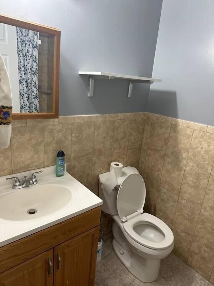 Glamour Room C 6mins to Newark Liberty view 4