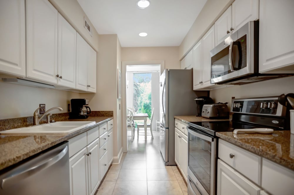 1270 Harbour Town Club at The Sea Pines Resort