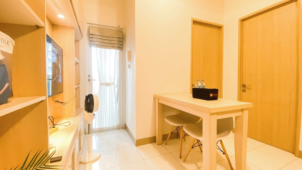 Comfortable 2Br At 6Th Floor Apartment Tokyo Riverside Pik 2