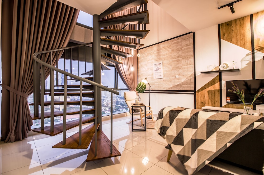 3 Towers By Tenang Home