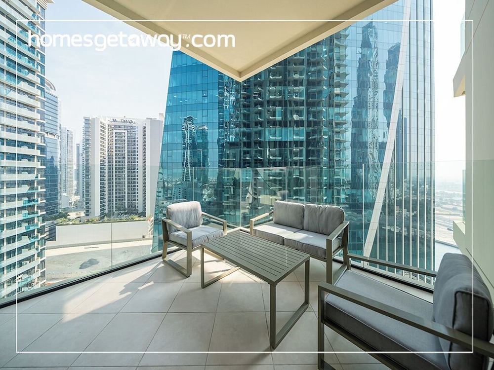Bright & Beautiful 1BR at Missoni Urban Oasis