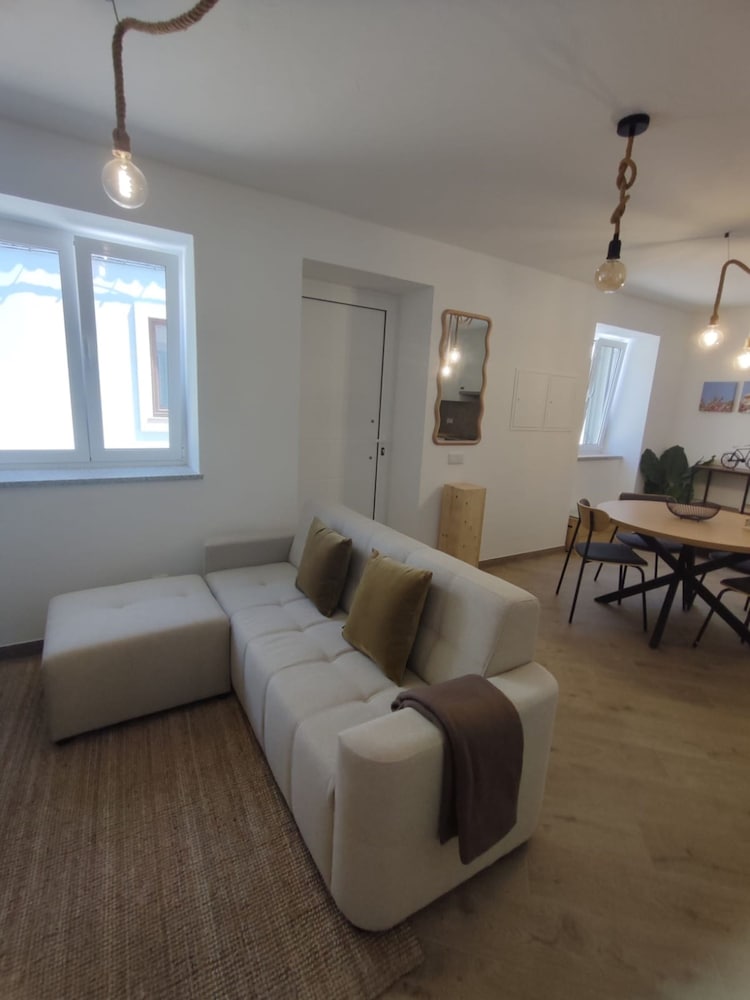 2 Floors Home Near Carvoeiro Slidesplash