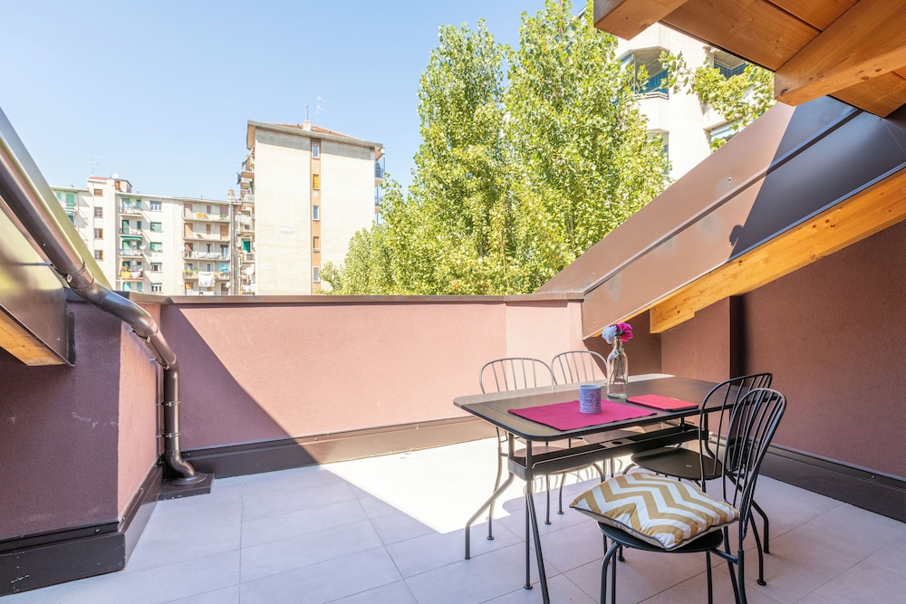 JOIVY Contemporary Apartments