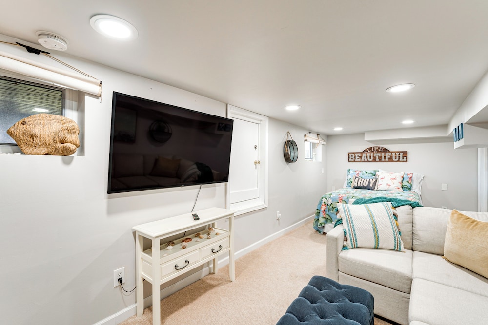 Ice Fish, Ski & Explore: Mukwonago Lake House!
