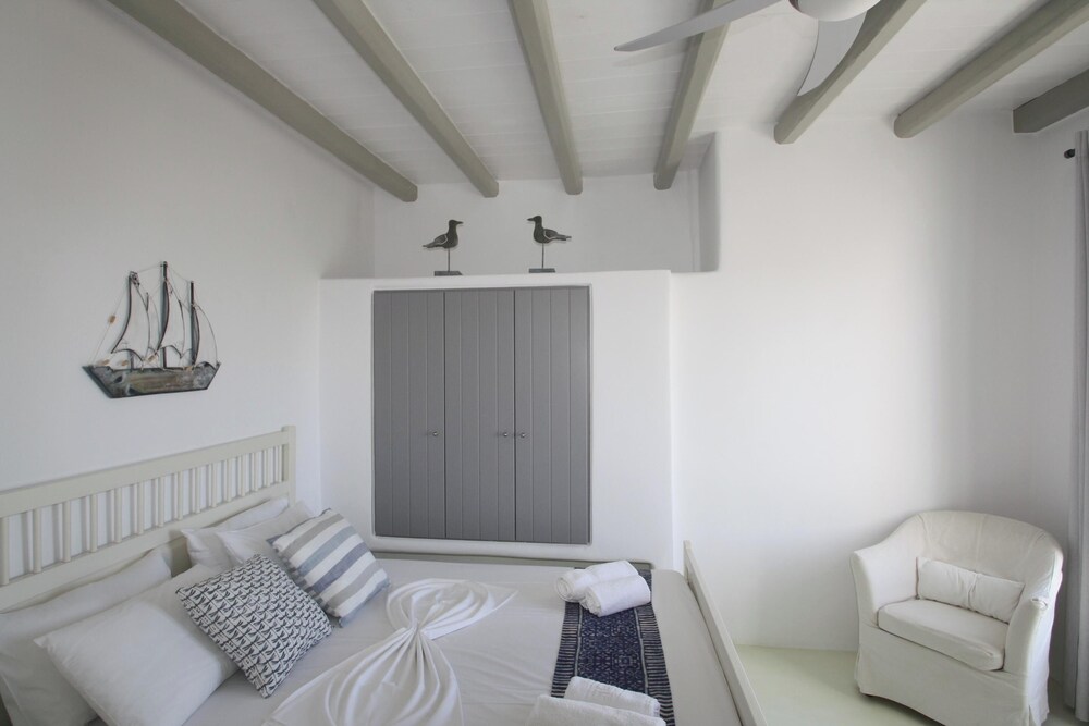 Apleton Villas Paros