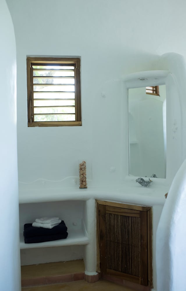 Villa Pina by Hostelsmates
