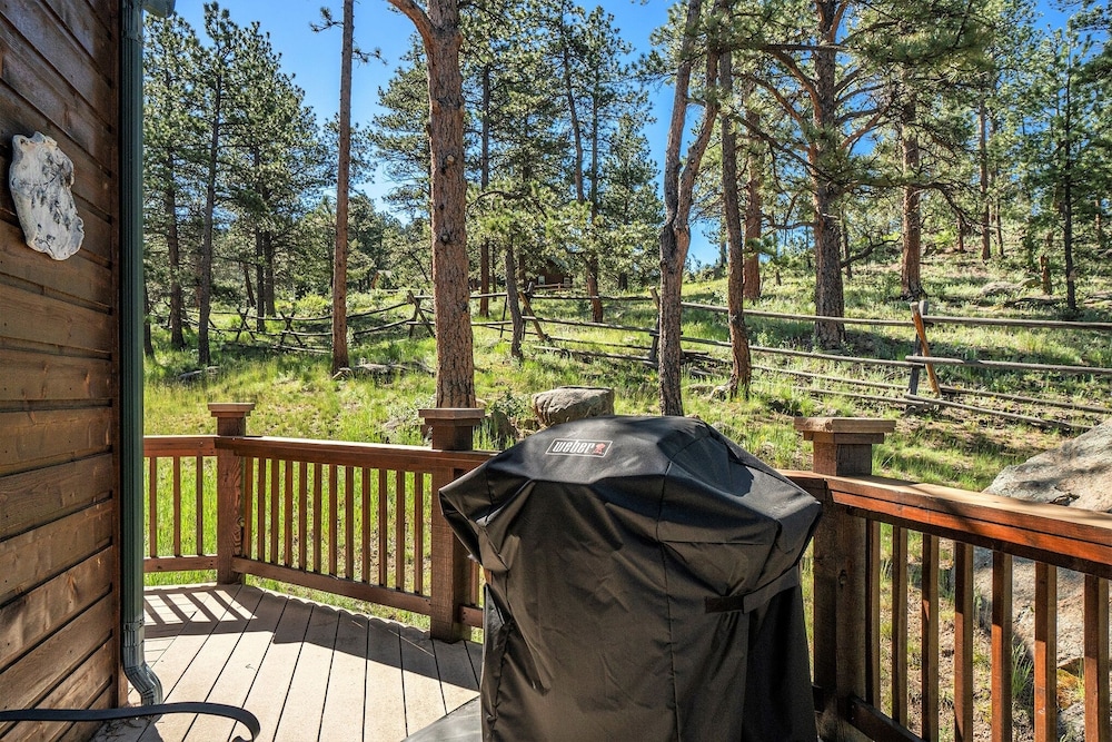 Cozy Solitude Cabins - Estes Park CO