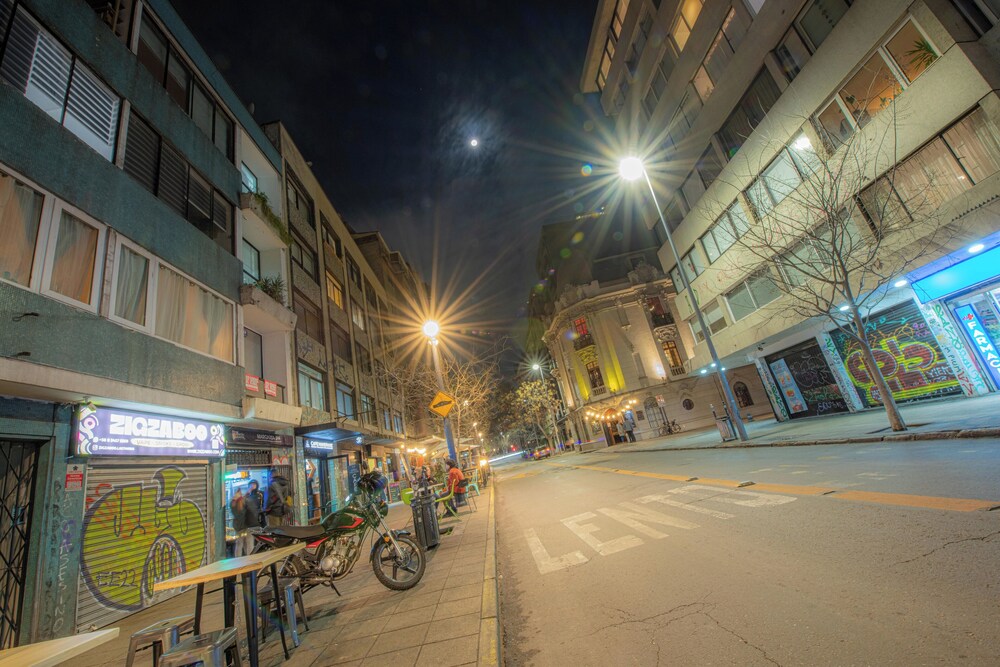 Oceana Suites Lastarria