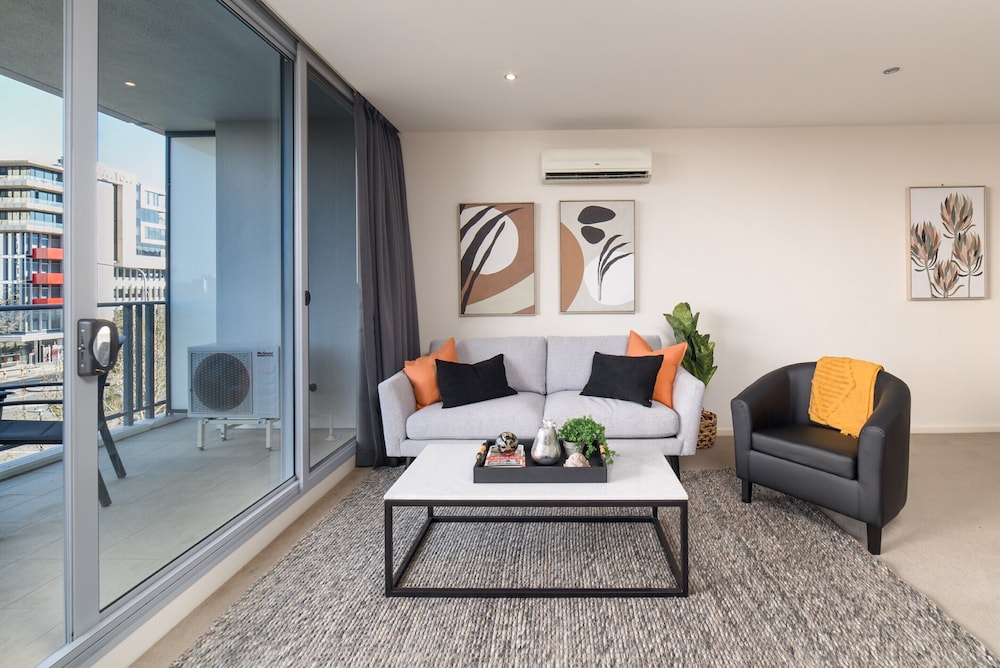 Central 1-bed With Parking, BBQ