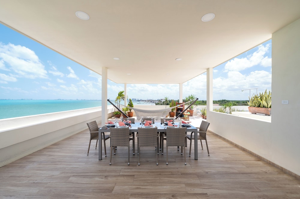 Villa Punta Sam Cancun Beachfront Luxury