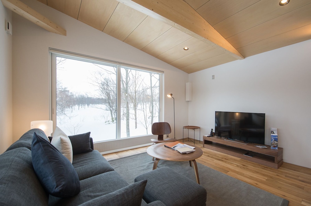 Yorokobi Lodge by Hokkaido Tracks - Image 5