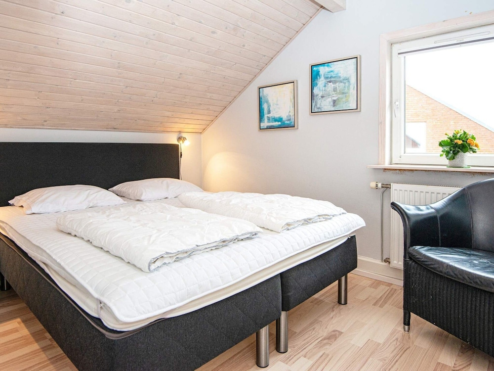 5 Person Holiday Home in Romo view 4