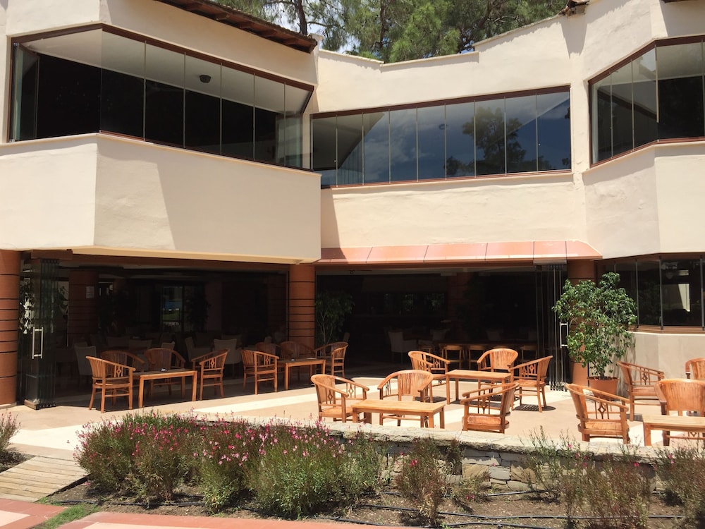 Champion Holiday Village - All Inclusive