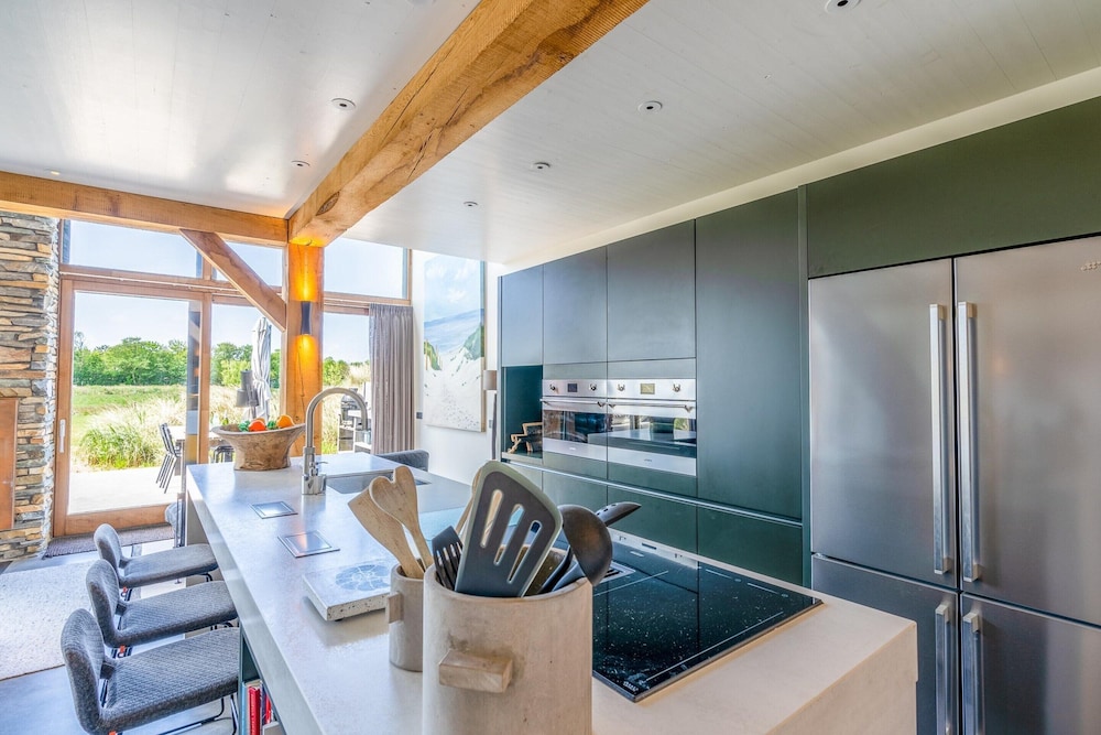 Luxurious and Sustainable 6-person Holiday Villa