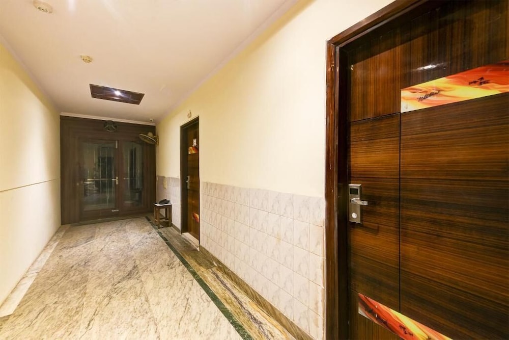 Hotel Geet Deluxe
