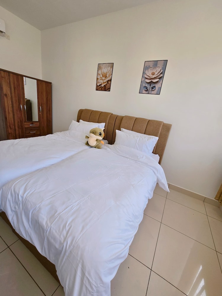 Comfy Kiara Plaza Semenyih Broga Hill Sd
