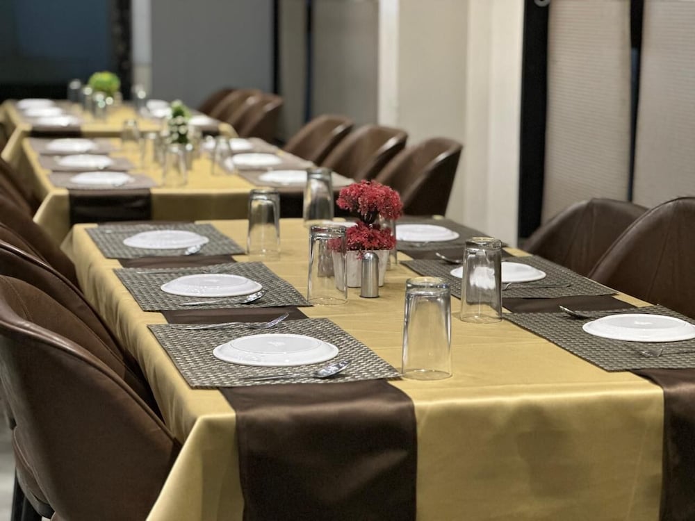 HOTEL ATHARVA