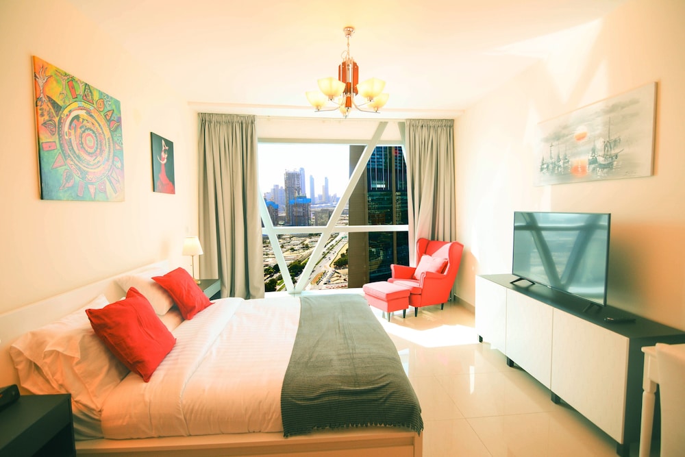 Lux BnB DIFC 2BDR Park Towers
