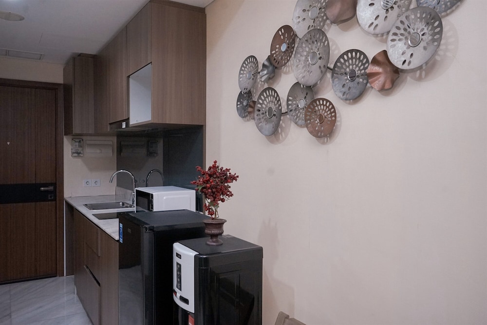 Warm And Cozy 1Br At The Smith Alam Sutera Apartment