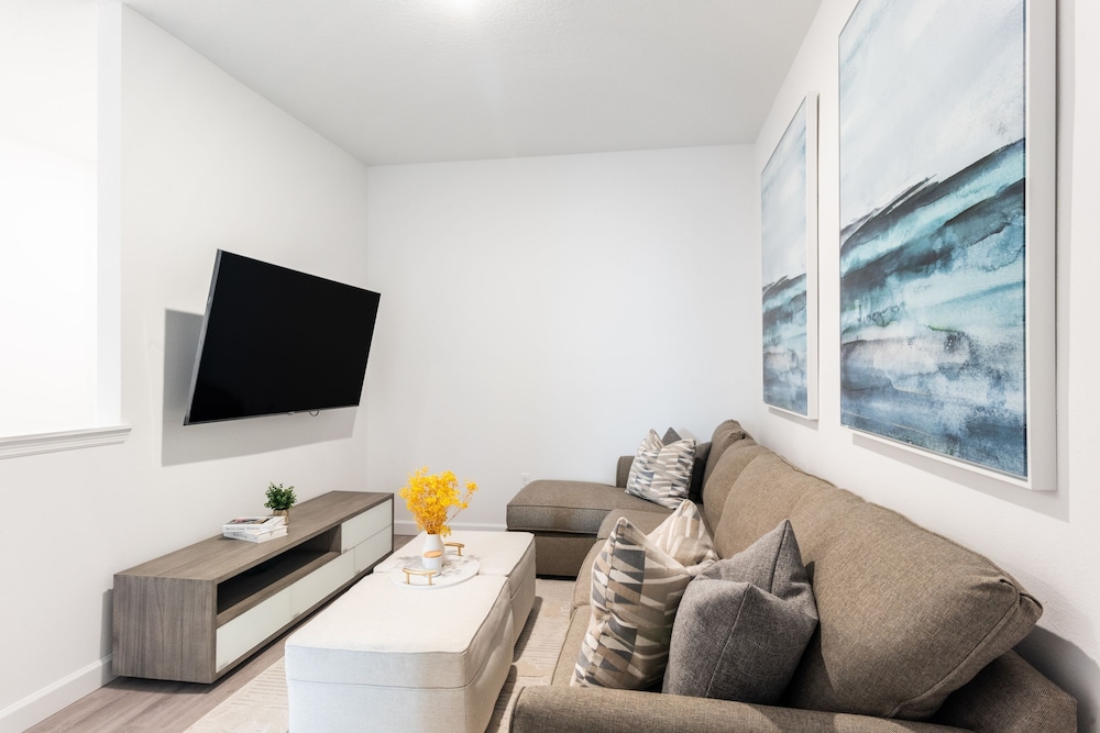 Orlando Retreat by Avantstay Private Pool Near Disney World