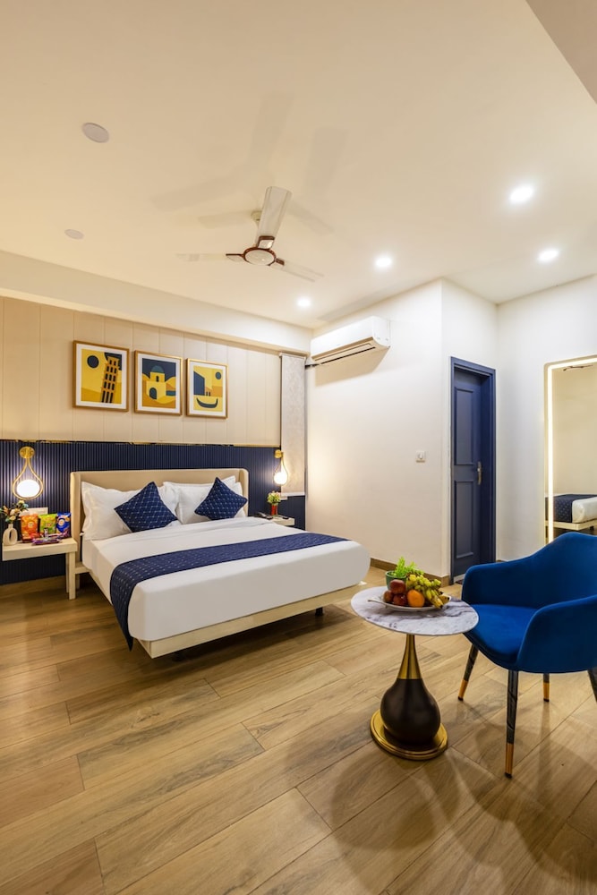 The PratiQ Signature Boutique Hotel
