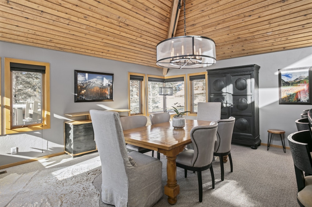 2060 Solamere Drive - Four Bedroom Home 4 Condo