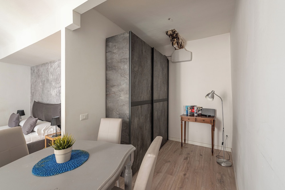 Real Umberto Apartments by WonderfuI Italy