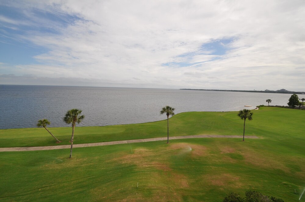 24 Players Club 2 Bedroom Condo By Coastal Dreamin