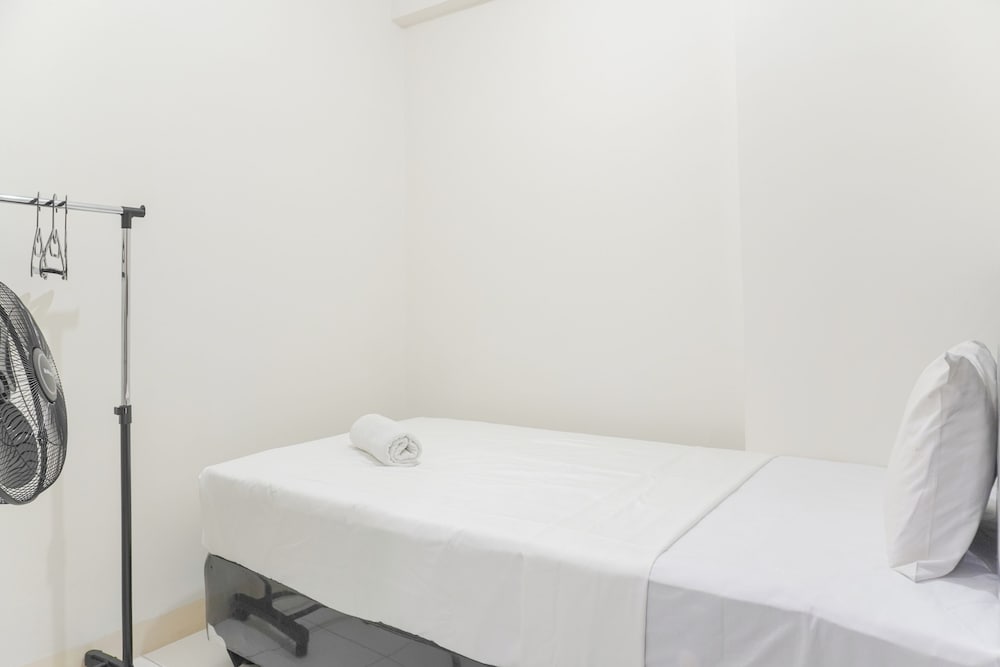 Comfy Stay 2BR at Podomoro Golf View Apartment