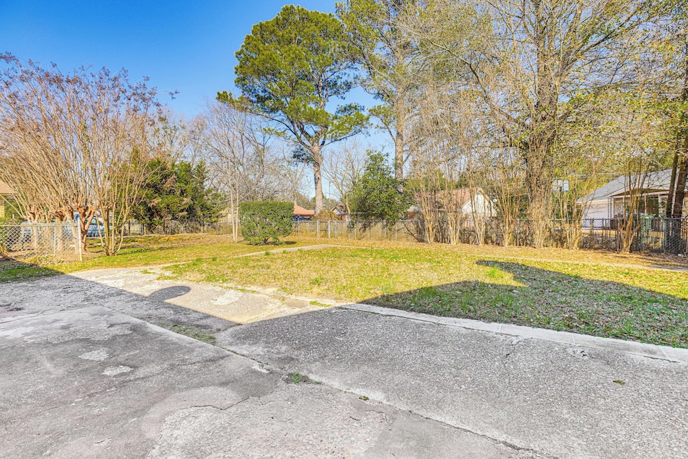 4 Mi to Dtwn Tuscaloosa: Home w/ Cozy Den!