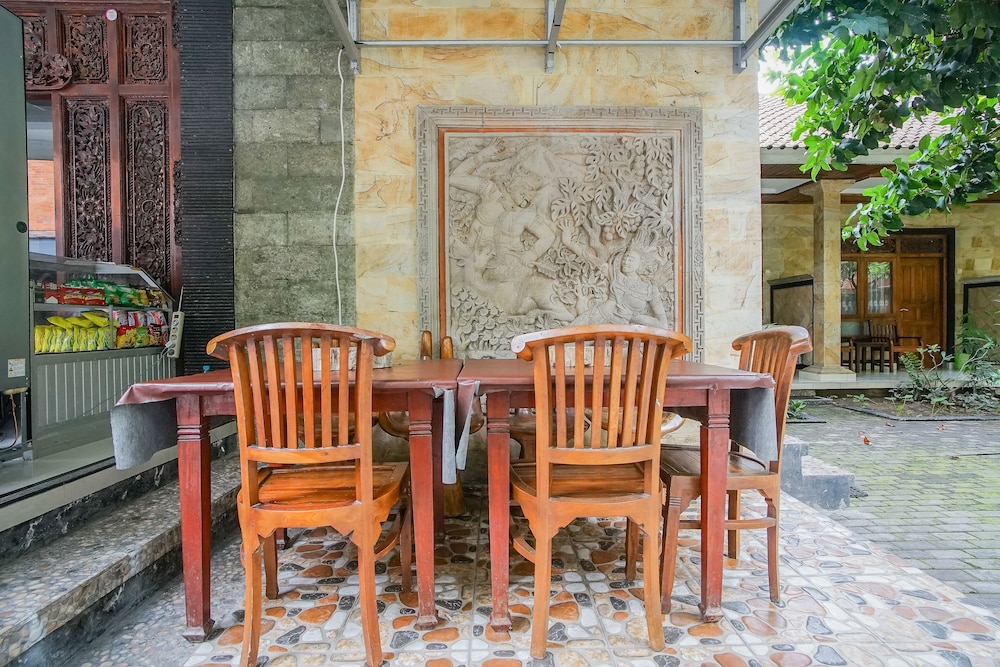 Mahendra Beach Inn