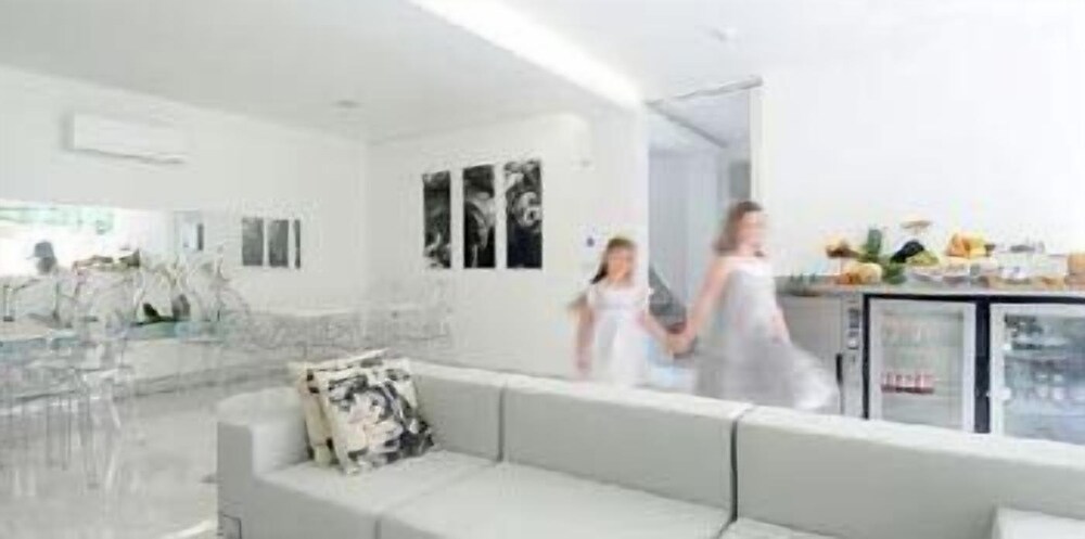 Maison Bousson Bed & Breakfast view 3