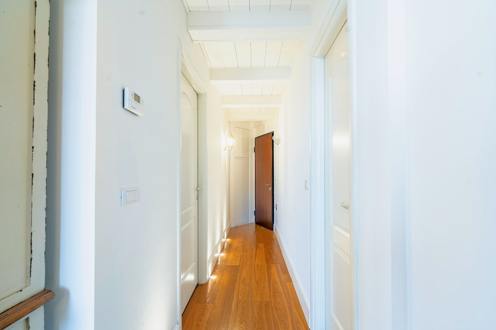 Genteel Home Scarlatti