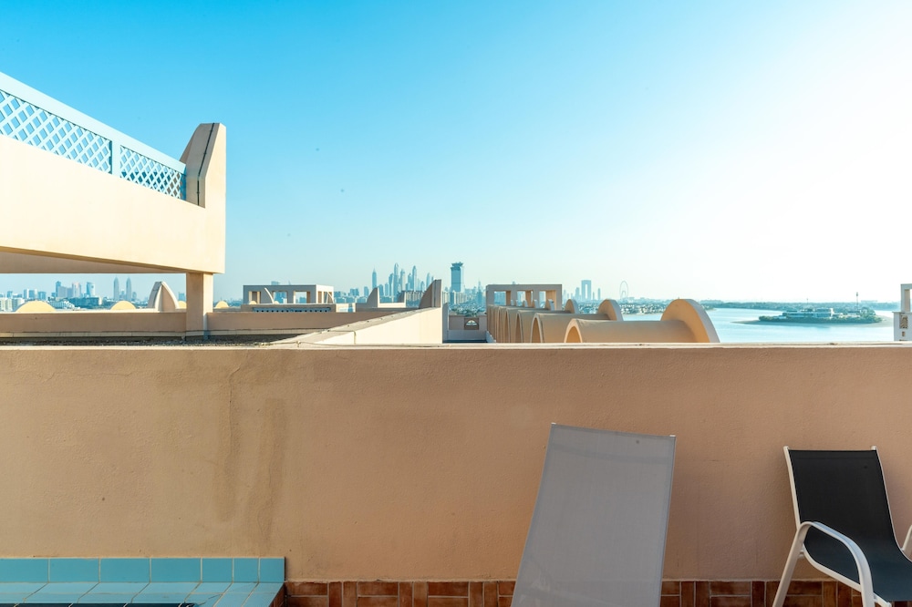 GLOBALSTAY. Private Pool Villas and Townhomes
