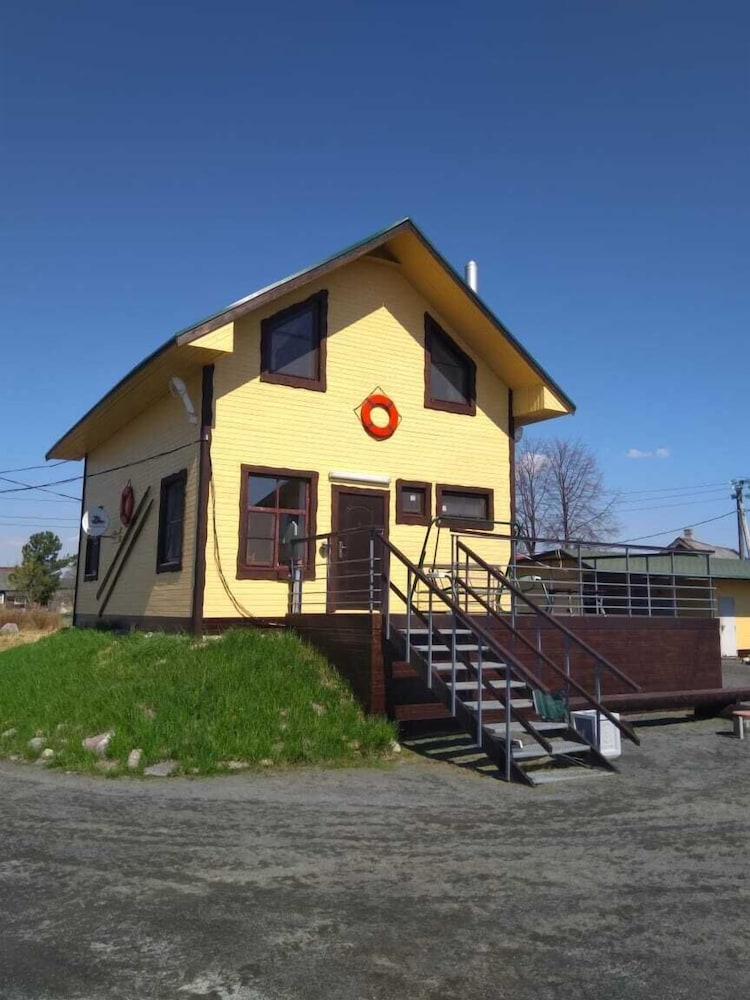 Yakornaya Houses