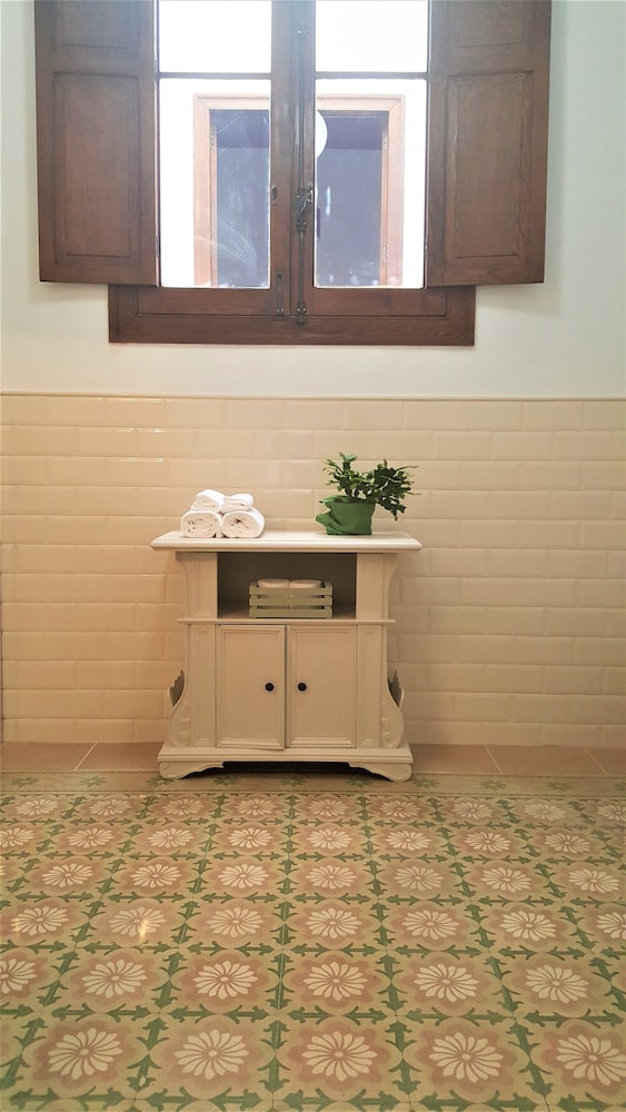 Los Canaritos Guest-House