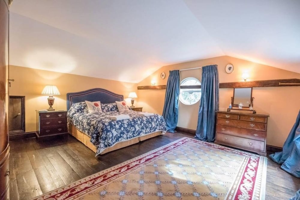 Sudbury Vacations - Cliftons Cottage Clare - Property Image 24