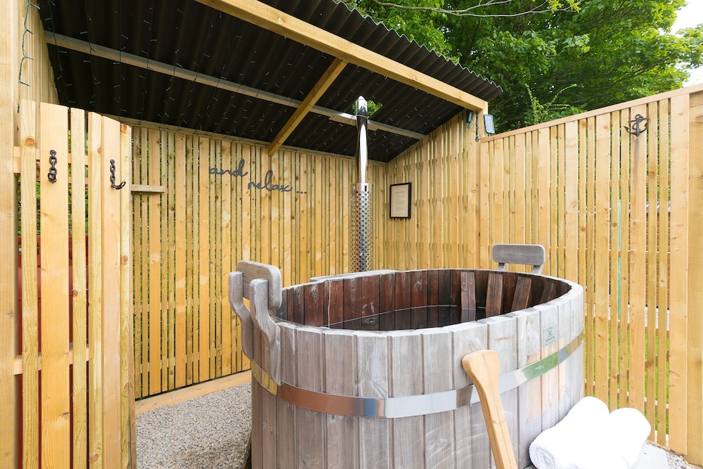 Lazy Lodge