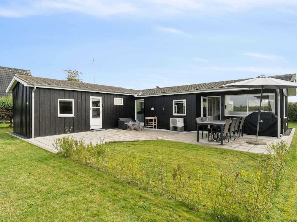 5 Star Holiday Home in Hadsund