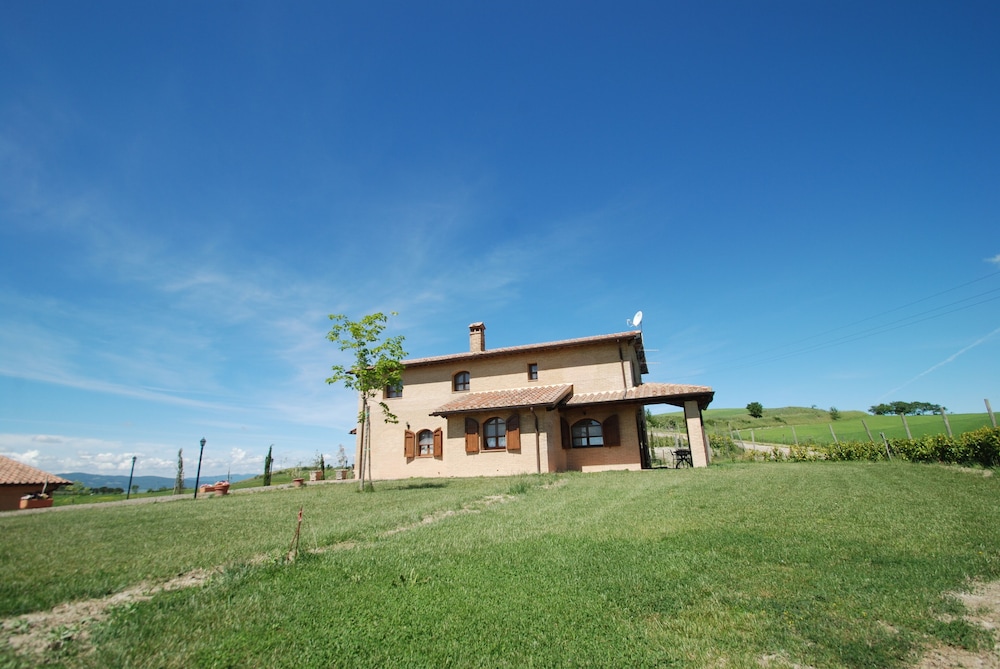 Podere Torricella view 3