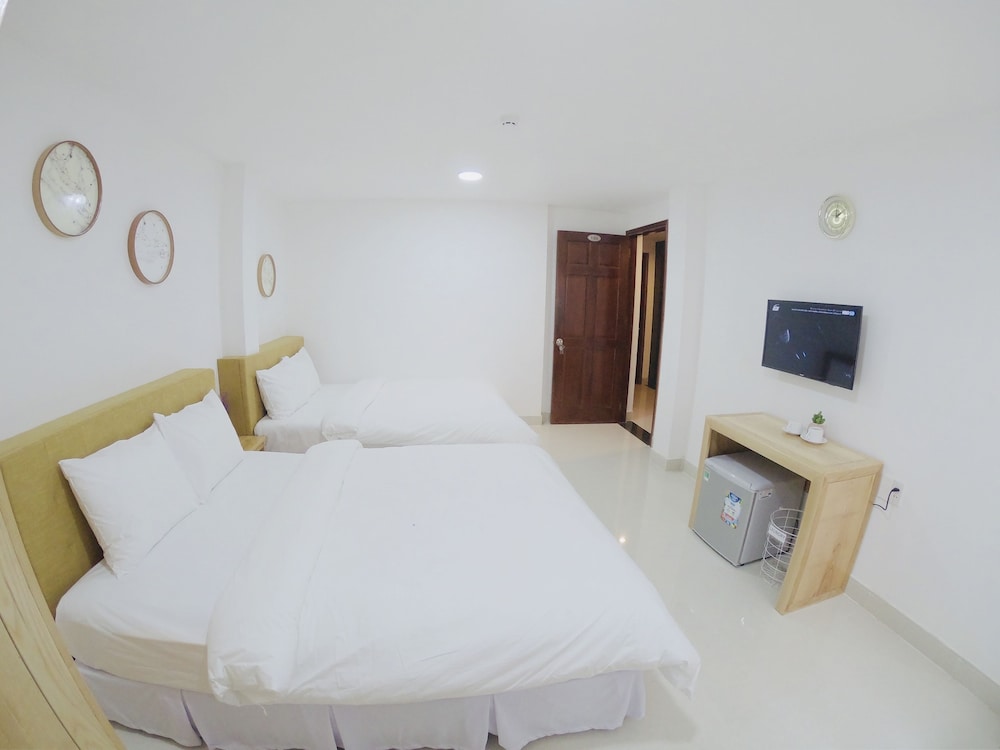 Phan Anh Hotel - Bui Vien Walking Street